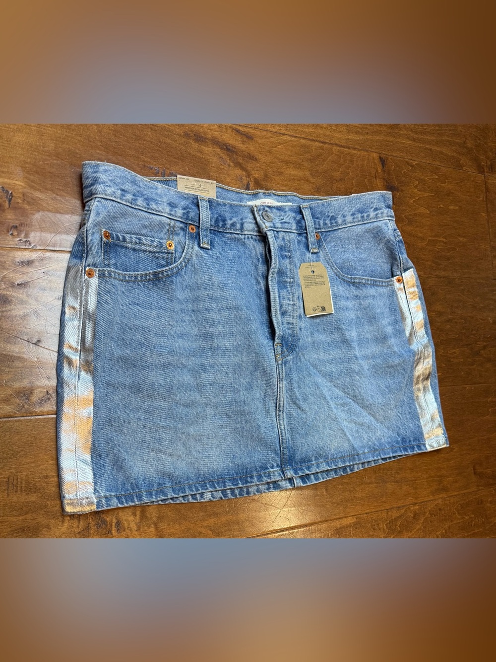 Levi’s Icon Denim Mini Skirt NWT Stripe Detail Size 31